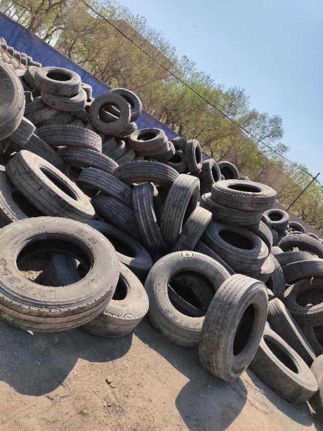 乌鲁木齐二手工程机械 乌市二手工程轮胎大全 各类型号工程机械轮胎 矿用轮胎 农用轮胎