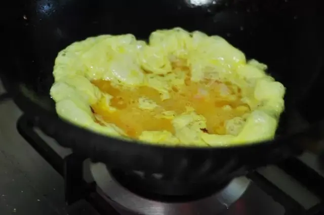 熟虾仁怎么做好吃，煮熟的虾怎么做好吃（好吃到哭的3种虾仁做法）