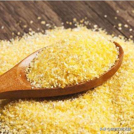 经验钓手总结：草鱼最爱的三大饵料及四种高效配方实战推荐