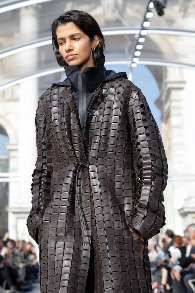 yoke当网名是什么意思，Yoke(束缚)微信昵称（2019年时尚圈上演了一出“老友记”来看看谁回归了）