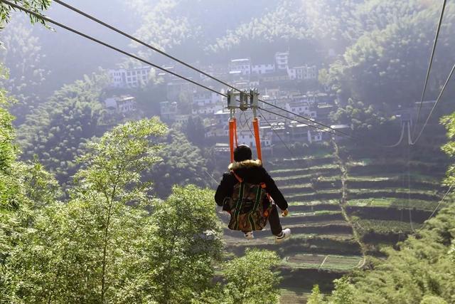 宏村在哪里，安徽宏村在哪里（宏村、西递等旅游景区恢复开放）