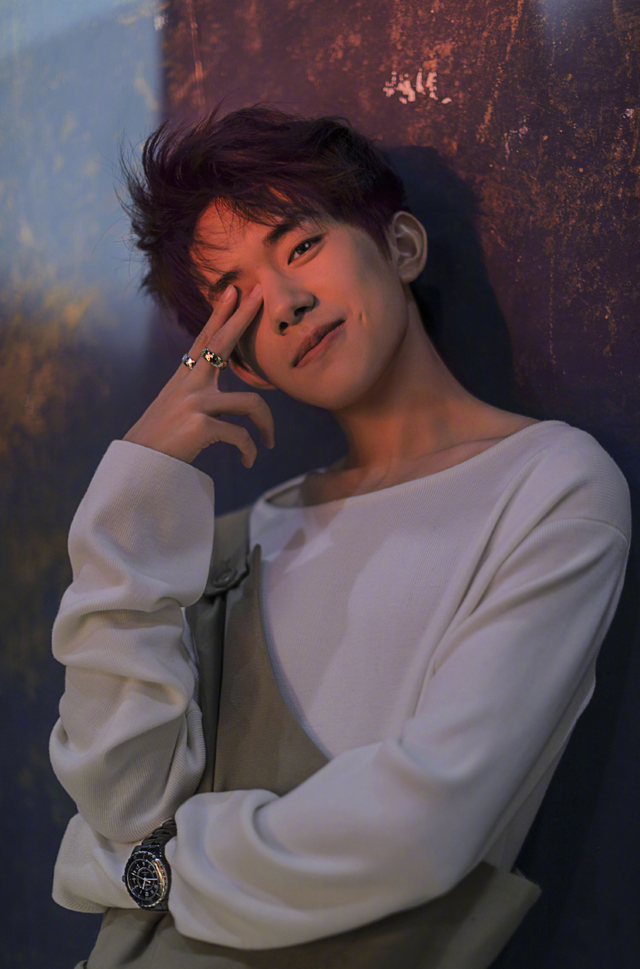 易烊千玺电视剧，易烊千玺出演过的电视剧以及年份（易烊千玺个人票房破40亿）