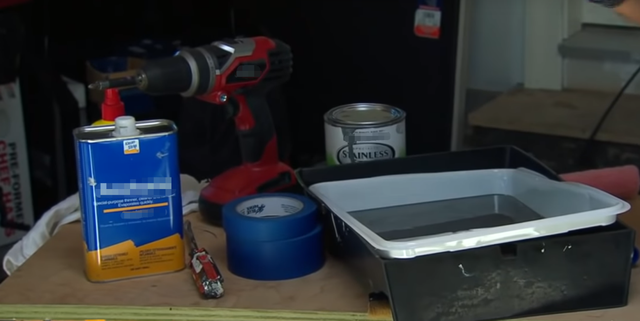 旧冰箱怎么处理，想换冰箱旧冰箱怎么处理（把旧冰箱擦干净外面上层漆）