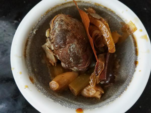 卤牛肉怎么保存，嫩牛肉腌制方法（卖40年卤牛肉大妈说漏嘴）