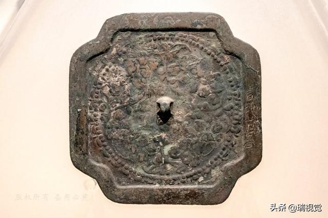 唐代铜镜拍卖价格，唐代铜镜拍卖价格北京正规的拍卖行（古代铜镜：早已照不出人脸了）