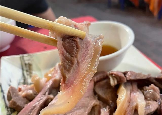 怎样做白切鹅，白切鹅肉怎么做（吃到了广州少有的传统白切鹅美味）