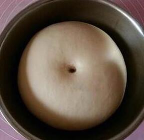 圖片[3]-【豆沙毛毛蟲面包】做法步驟圖 面包皮薄餡足 特別的香甜好吃-起舞食譜網(wǎng)