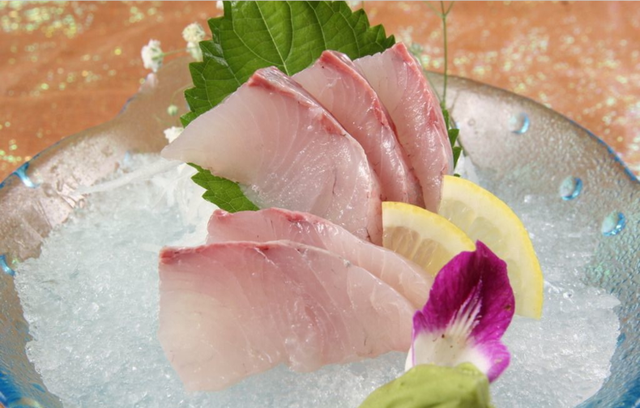 日式料理虾刺身，日本有名的刺身，你喜欢哪一个