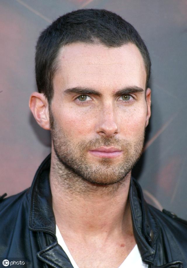 payphone歌词,payphone的歌词翻译(亚当·莱文 adam)