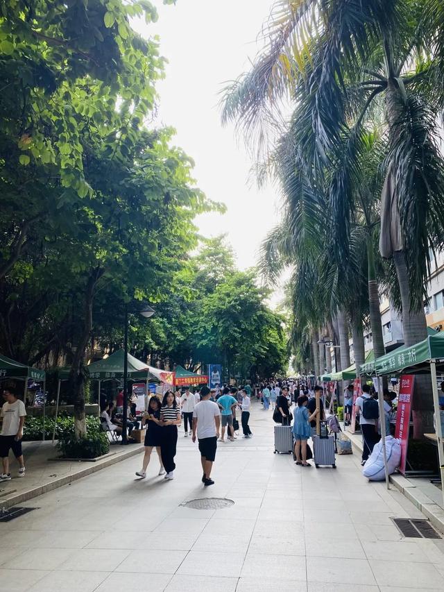 厦门工学院怎么样，厦门工学院是几本学校（厦门工学院职业教育学院上“新”了）