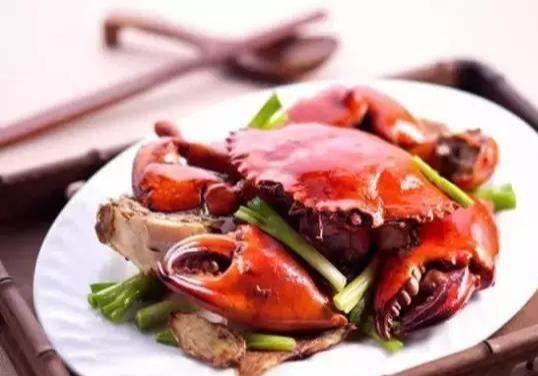 葱油炒青蟹的简单做法，葱炒青蟹窍门（葱油蟹这几道菜的家常做法）