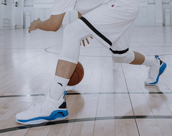 闪击6premium怎么样，闪击6pe测评（不到400元买实战鞋）