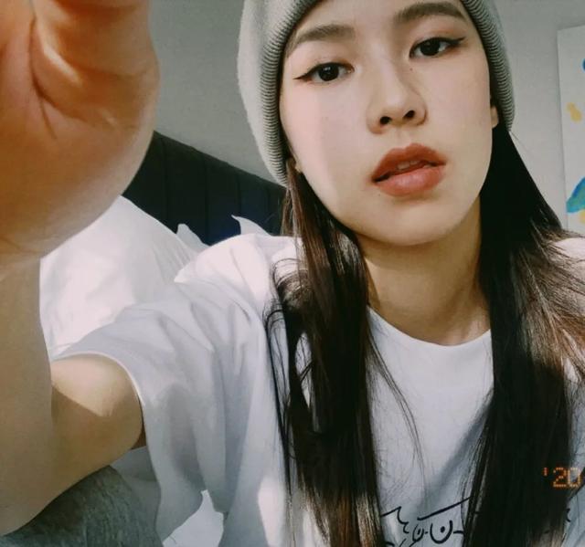 最凉不过人心图片，最凉不过人心，微信头像（也觉得冷可我不会拥抱别人）