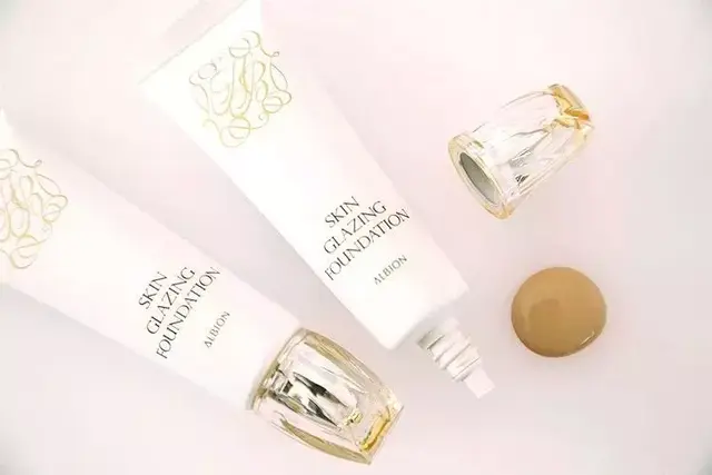 粉底液rmk是什么牌子，RMK粉底液色号（推荐10款适合春夏季的日系粉底液）