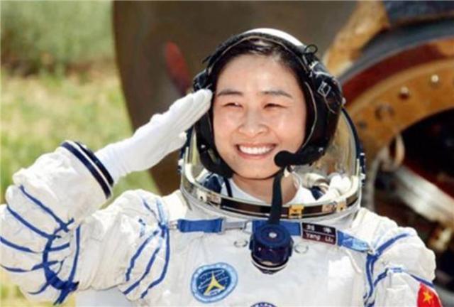 女航天员刘洋返回地球后，网传死亡是真是假？为何音讯全无？
