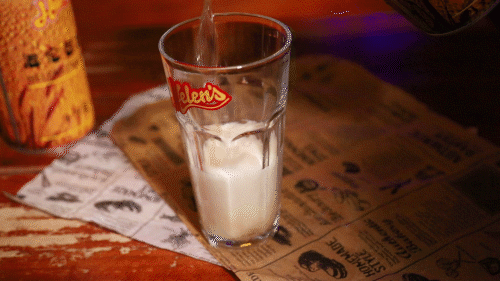 helens红牛桶是什么，helens啤酒桶（最近爆火的“午夜小酒馆”）