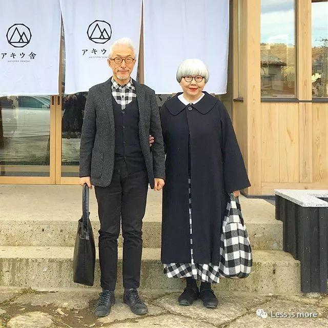 两人相爱到老的网名，相约到老的超霸气情侣网名：冇沵巳足够╭ | 莫名的想念╭微信昵称（牵手看展览吃大餐）