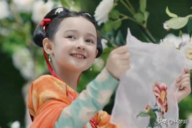 风起霓裳幼年琉璃扮演者，小琉璃10岁就长相太萌