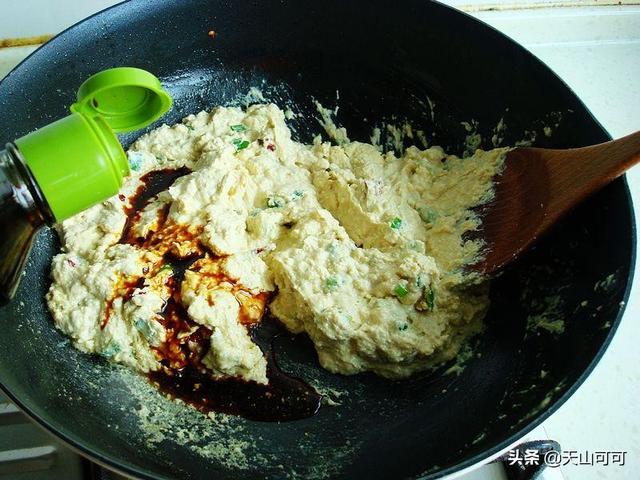 臭豆腐怎么做最好吃，臭豆腐怎么做好吃（这样做比原来的好吃不止十倍）