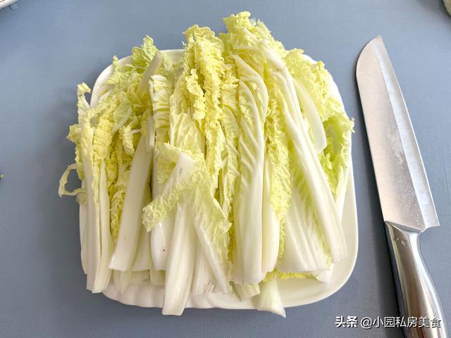 白菜腐竹滚汤怎么做，腐竹和白菜可以做汤吗（广东客家人的素食菜）