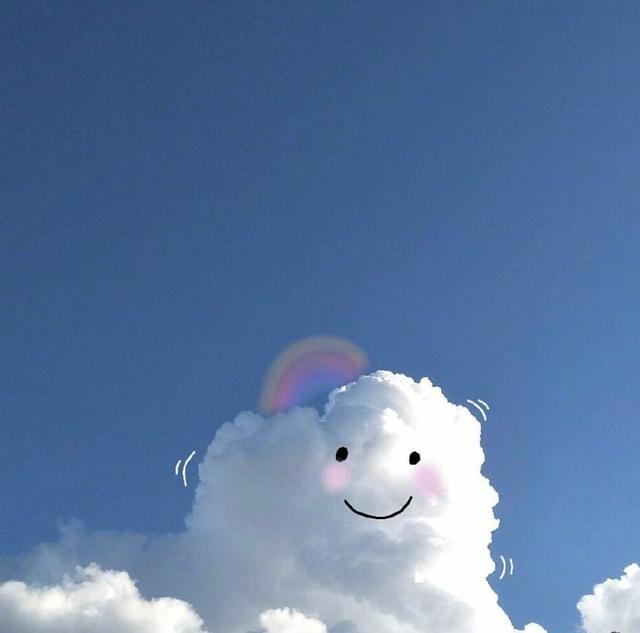 唯美可爱云朵背景图,云朵图片唯美可爱(可爱表情云朵背景图)