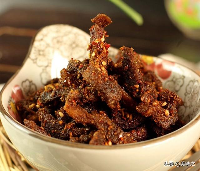 微波炉的简单食谱，微波炉的简单食谱图片（在家的你快跟着学微波炉美食吧）