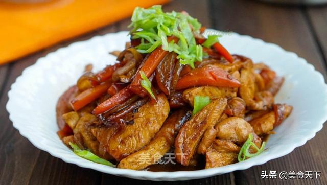 胡萝卜切丝怎么切，胡罗卜怎么炒好吃（看看别人家胡萝卜的做法）