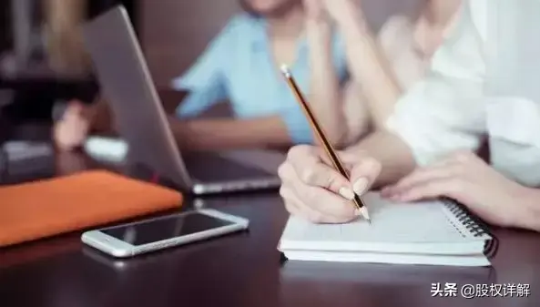 抖音是哪个公司的老板是谁，抖音是哪个公司的阿里还是腾讯（抖音创始人张一鸣）