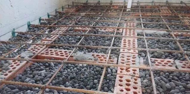 给排水中沉水弯是什么，存水弯有什么用（室内装修排水管道安装施工要点）