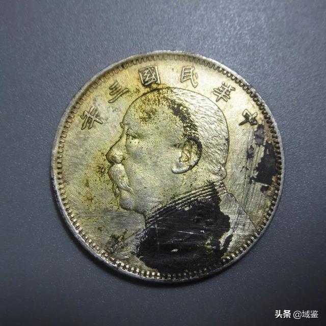 100元怎么看真假，新版100元人民币怎么鉴别真假真伪（袁大头辨别有技巧）
