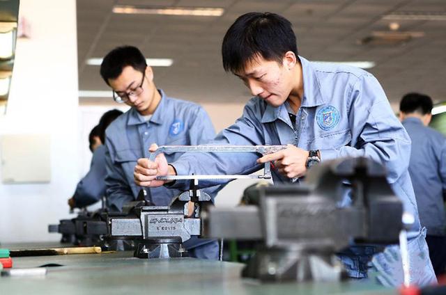 飞行器动力工程，2021年开设飞行器动力工程专业的大学排名及名单（飞行器制造工程的“荣誉感”很强）