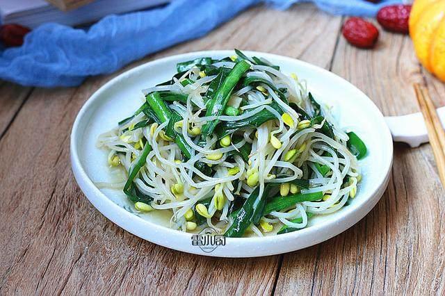 韭菜炒腊肉的家常做法，韭菜炒腊肉的家常做法大全（早春最该吃这食材）