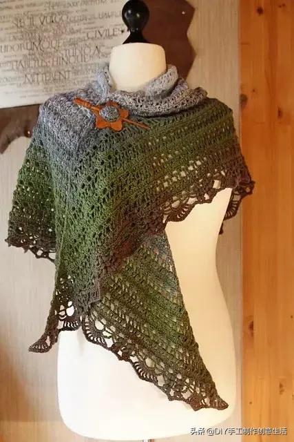 披肩的系法图解，披肩怎么系好看（在空调房使用再合适不过了）