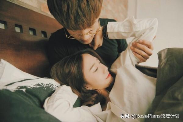 送花贺卡的情话，情人节送花贺卡简短情话（给女朋友的道歉送花祝福语）