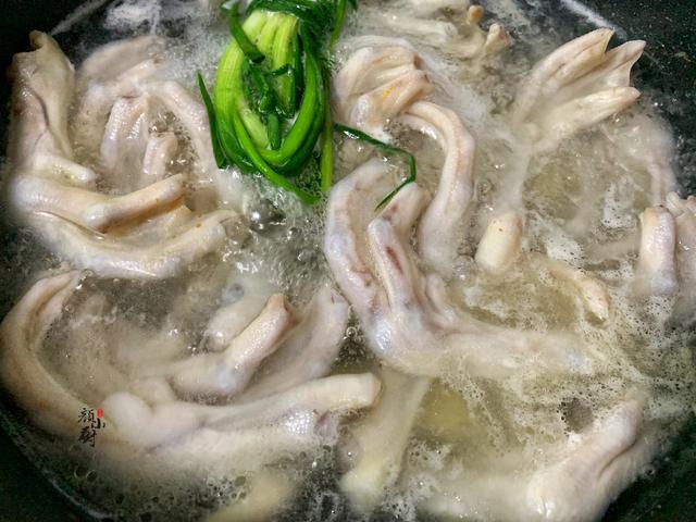 泡鸭爪的制作方法，泡鸭爪怎样做（想吃泡鸭爪不用买）