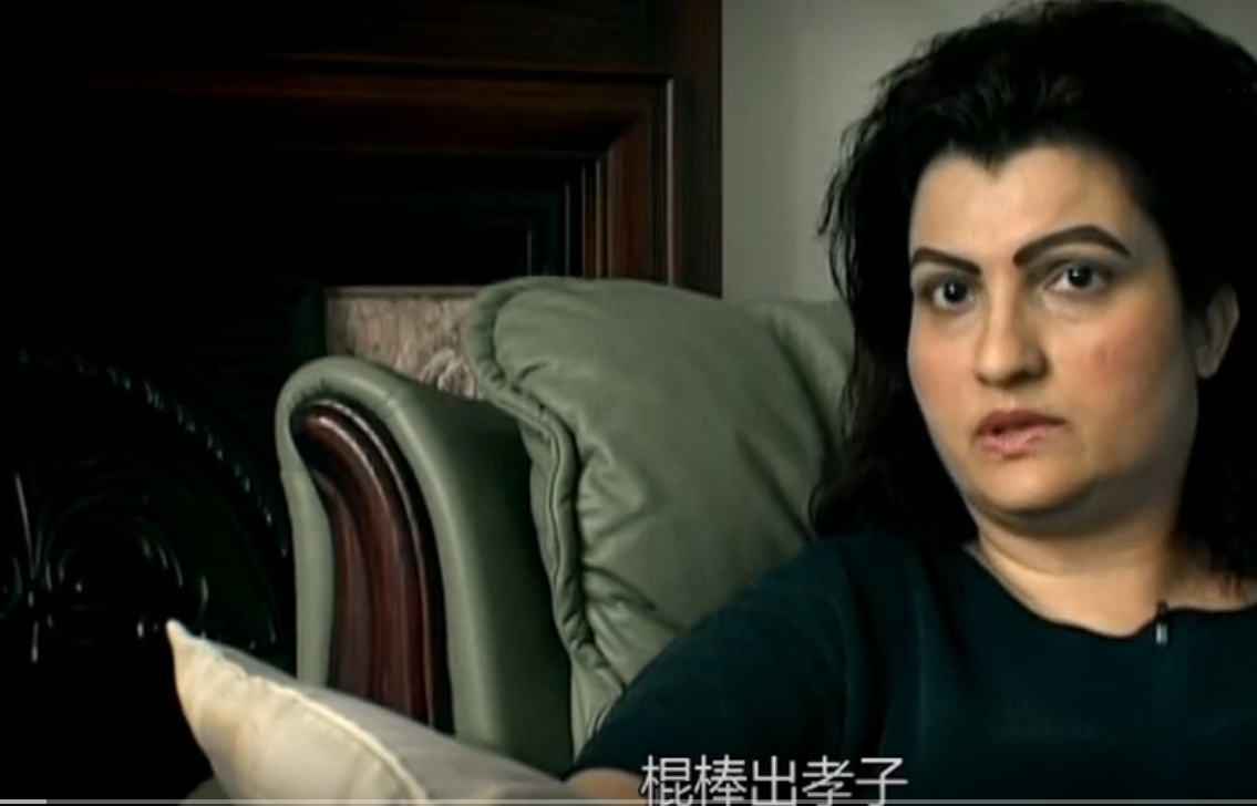 英国学校体罚男孩视频（实拍一批打小孩的英国人）