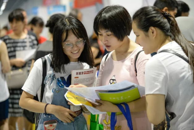 分数不高但很好的大学，考上后就业基本不用发愁