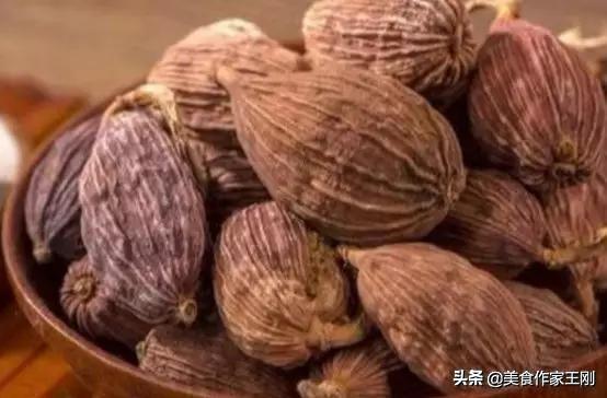 白芷在调料中的作用，白芷炖肉起什么作用（12种常见香料怎么用）