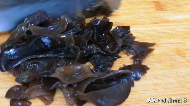 炝汤面条怎么做，素炝汤面条的做法（老式炝锅面的家常做法）
