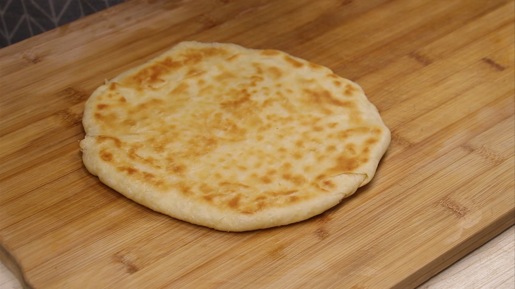 家常大饼超简单做法,大饼怎么做(有人加开水有人加凉水)