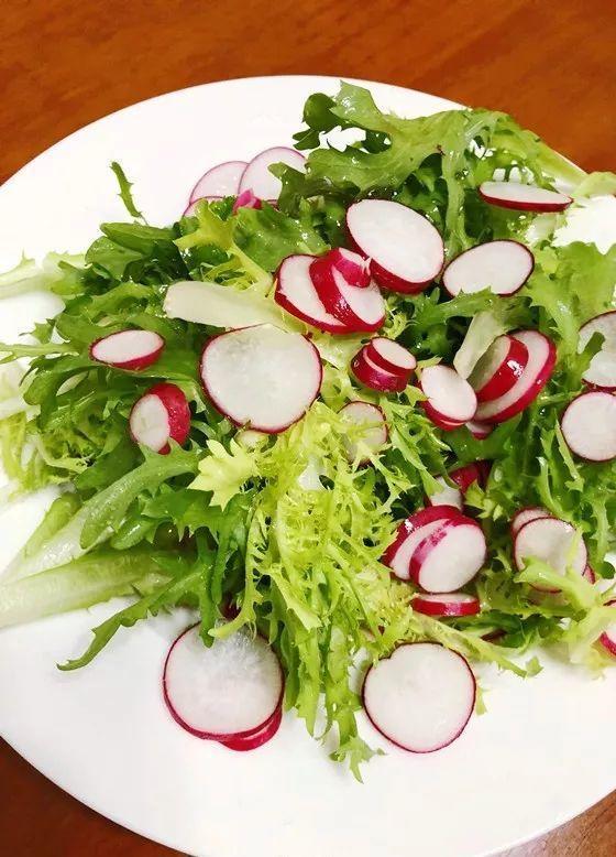 怎么种萝卜芽，萝卜发芽怎么种（春天种盆小萝卜）