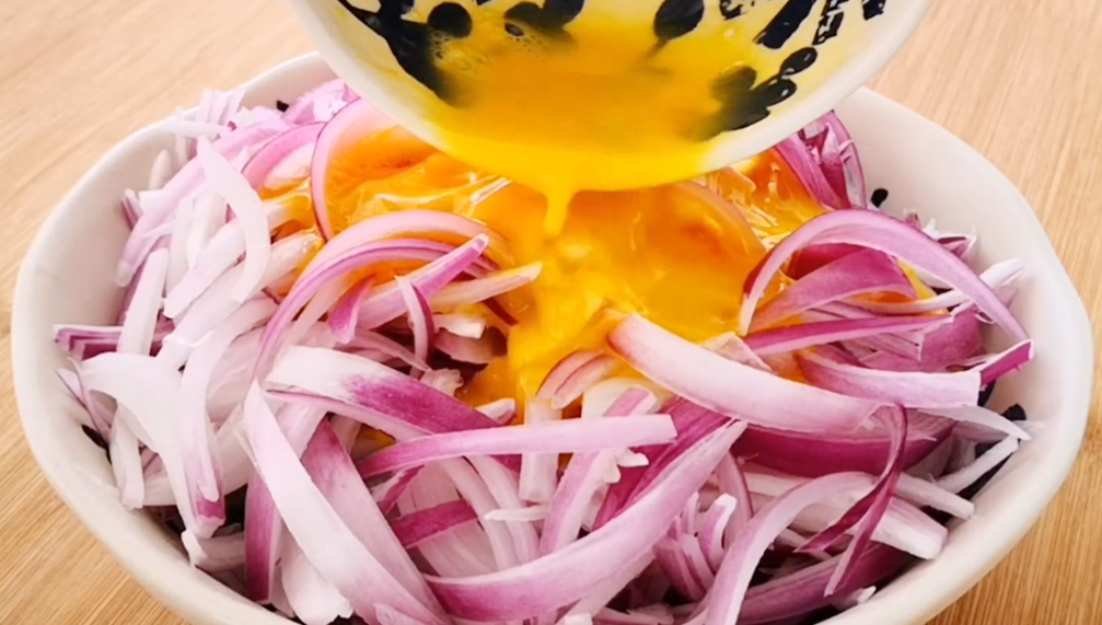 圖片[3]-【洋蔥雞蛋烙餅】做法步驟圖 不炒不腌不涼拌 孩子隔天就想吃-起舞食譜網