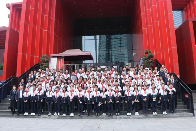 清华美院有附属中学吗，清华美院有附中吗（西大附中缤纷美育节——向美而行）