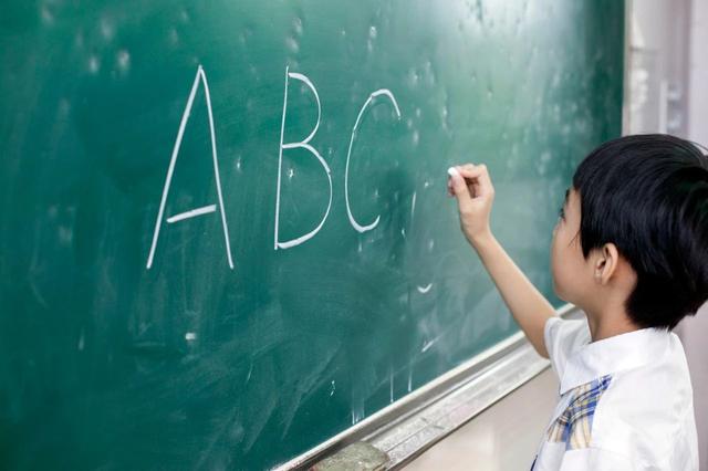 kids是什么意思，kids是什么意思英语（下学期Unit1单词考点梳理）