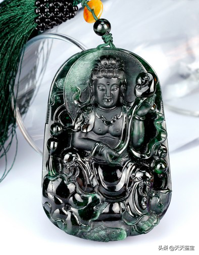 翡翠观音的寓意是什么，翡翠观音的寓意和佩戴的好处（史上最全翡翠观音种类大全）