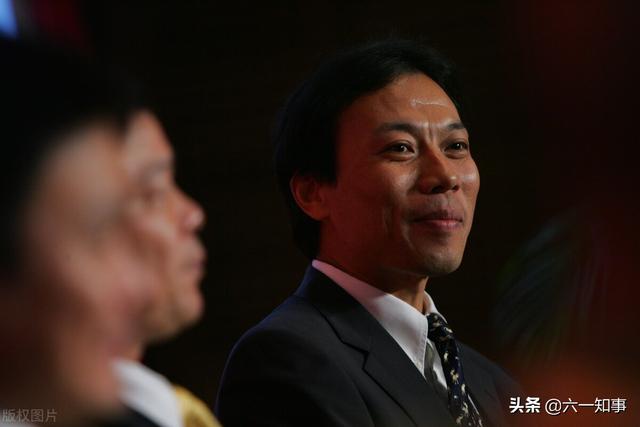 你行我素的意思，我行我素 意思（起底“五假CEO”红与黑）