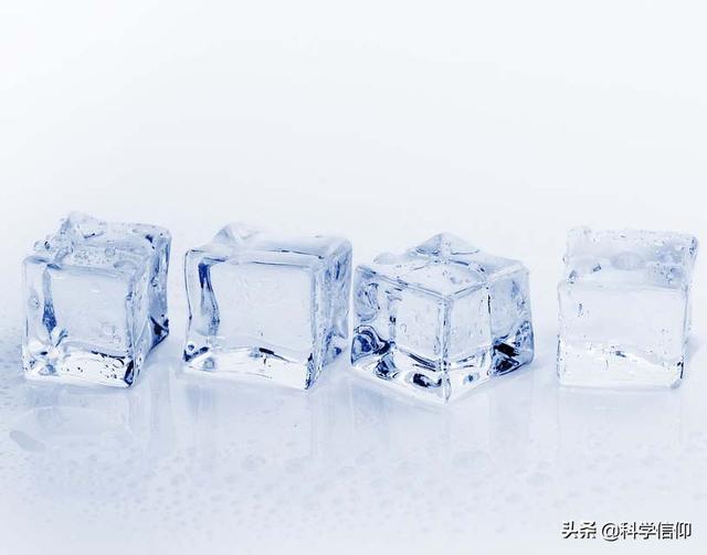 老冰怎么冻，调酒冰块怎么制作（怎样才能冻出晶莹剔透的冰）