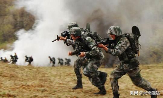 当兵八年退伍可以领多少钱，当兵退伍后给多少钱（为什么都说当兵第八年转三期最划算）