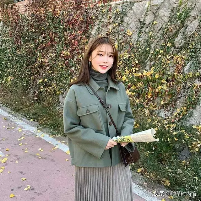 彼得潘领是娃娃领吗，彼得潘领图片（“彼得潘领”太火了）