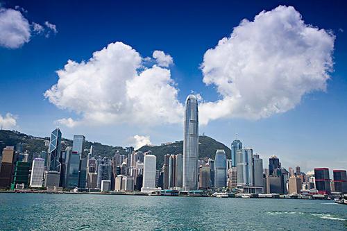 香港陆地面积，香港陆地面积1106什么（豪宅70万一平）